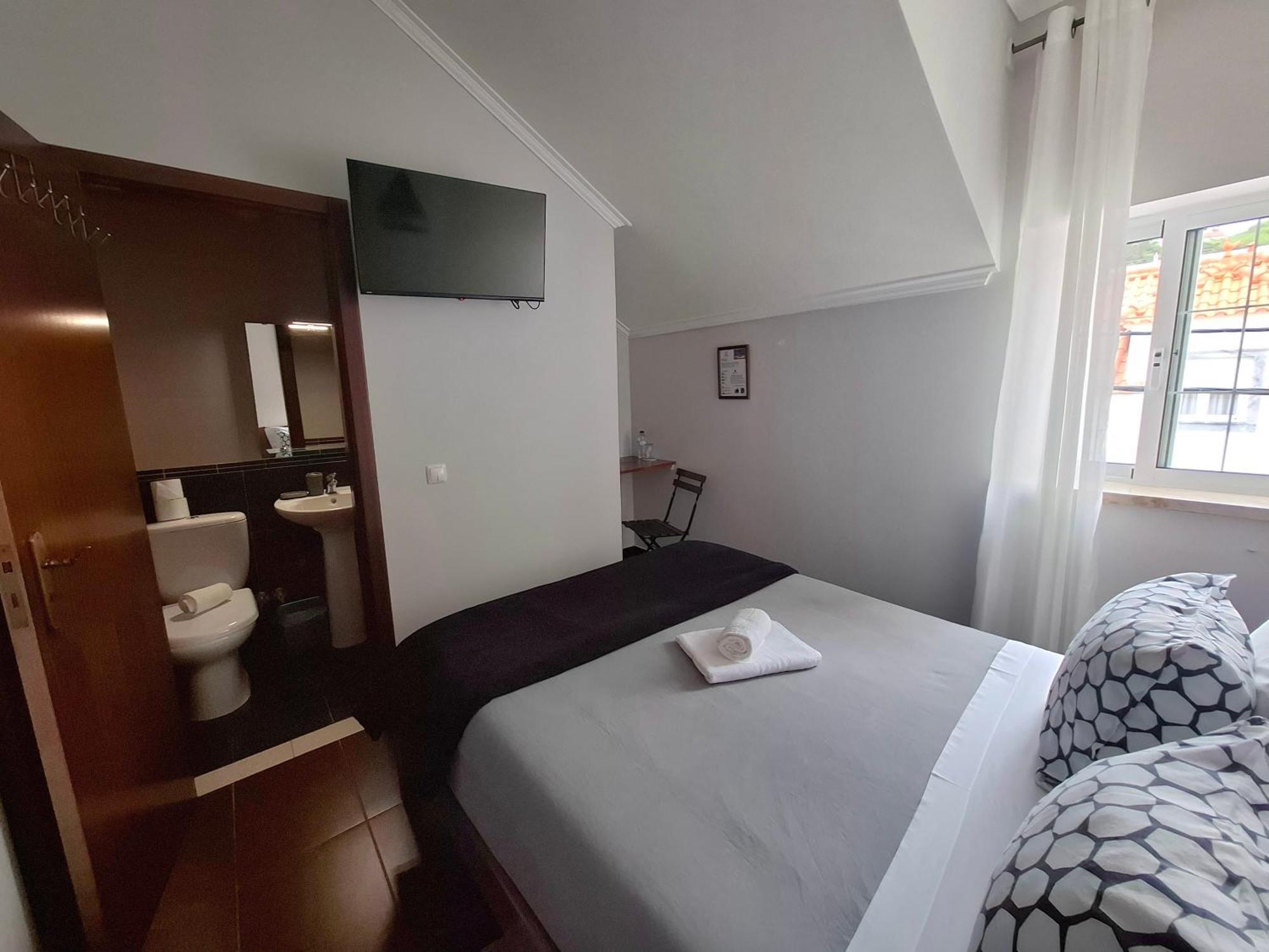Guesthouse Verissimo Nazaré Zewnętrze zdjęcie